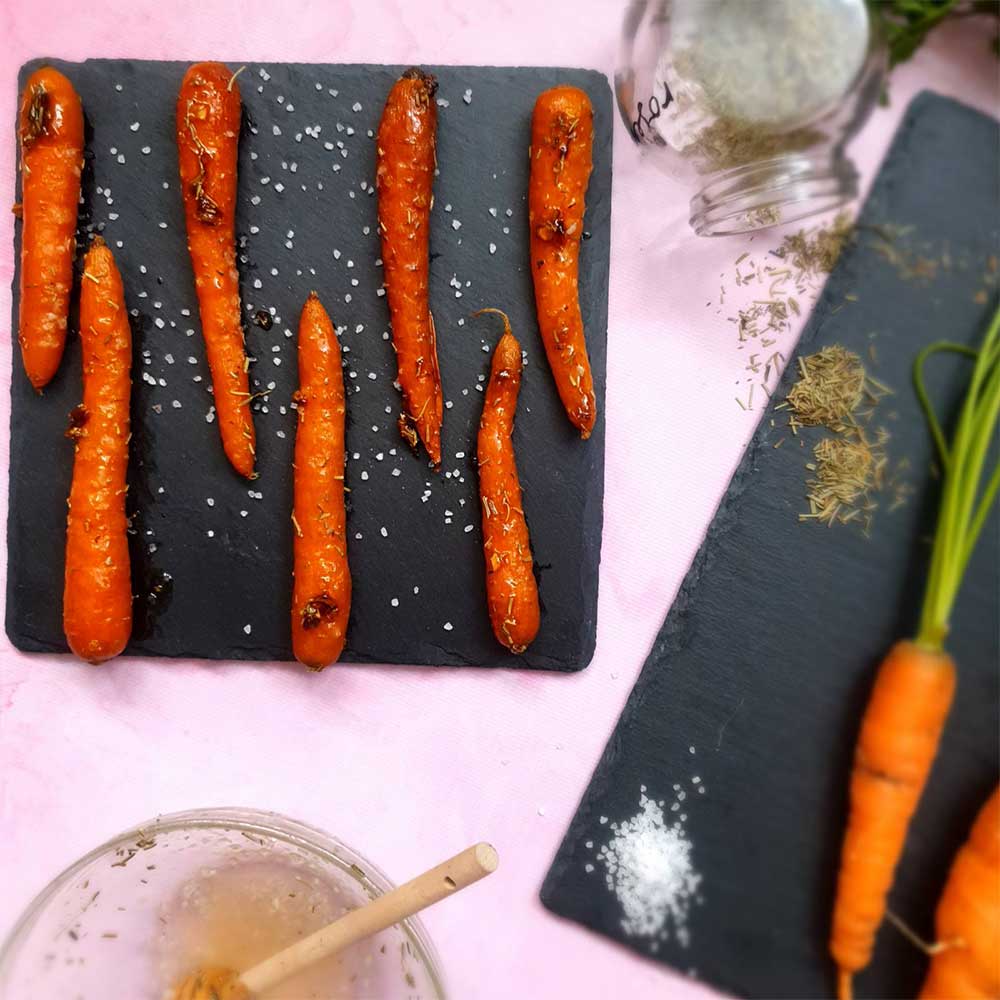 sweet-carrots-sargarepa-u-sosu-od-meda-putera-i-belog-luka.